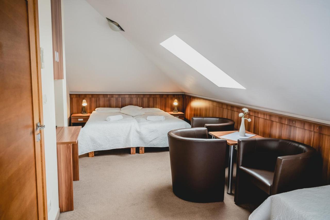Hotel Nad Morzem- Art-Pension Świerzno Dış mekan fotoğraf