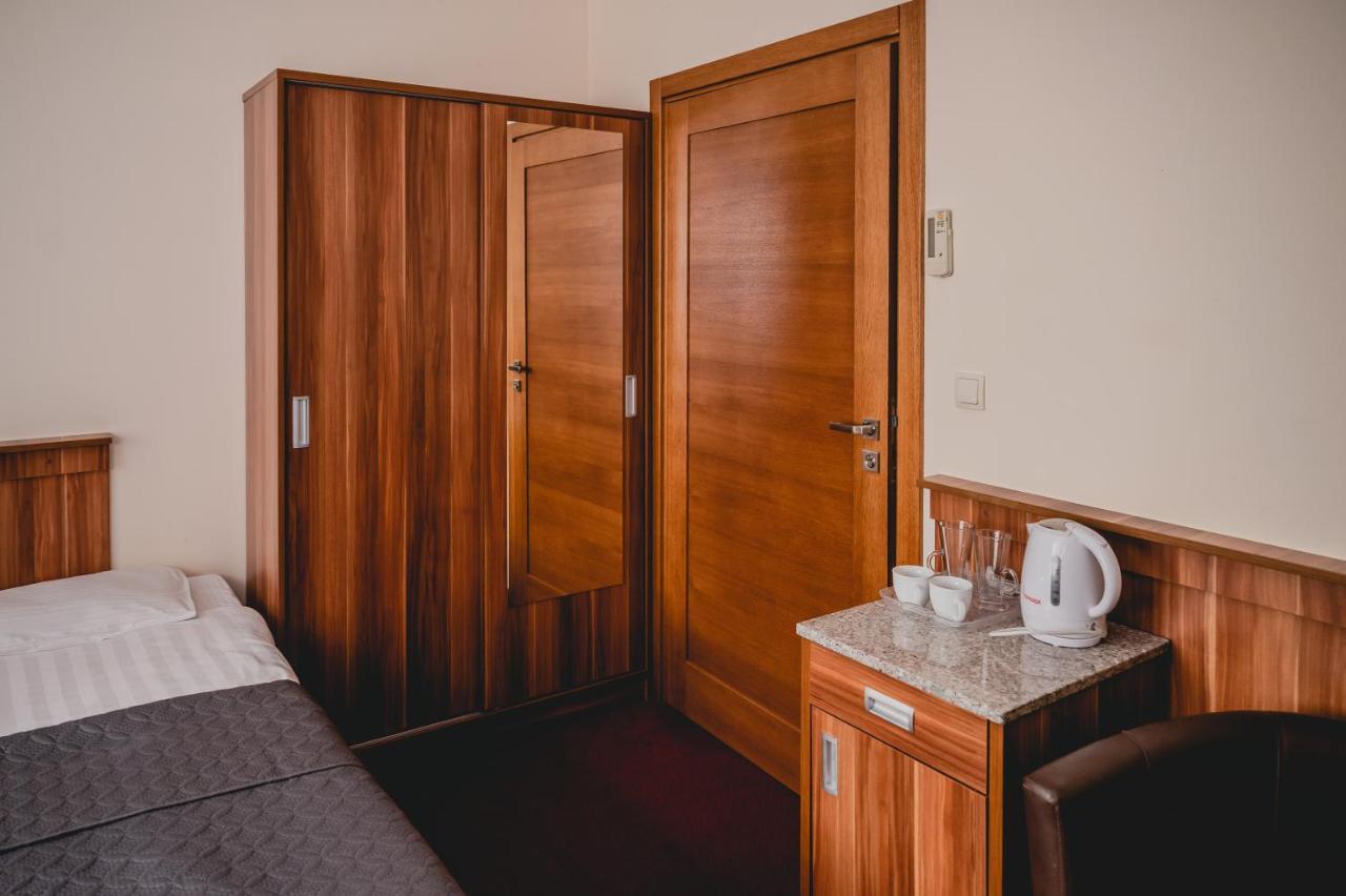 Hotel Nad Morzem- Art-Pension Świerzno Dış mekan fotoğraf