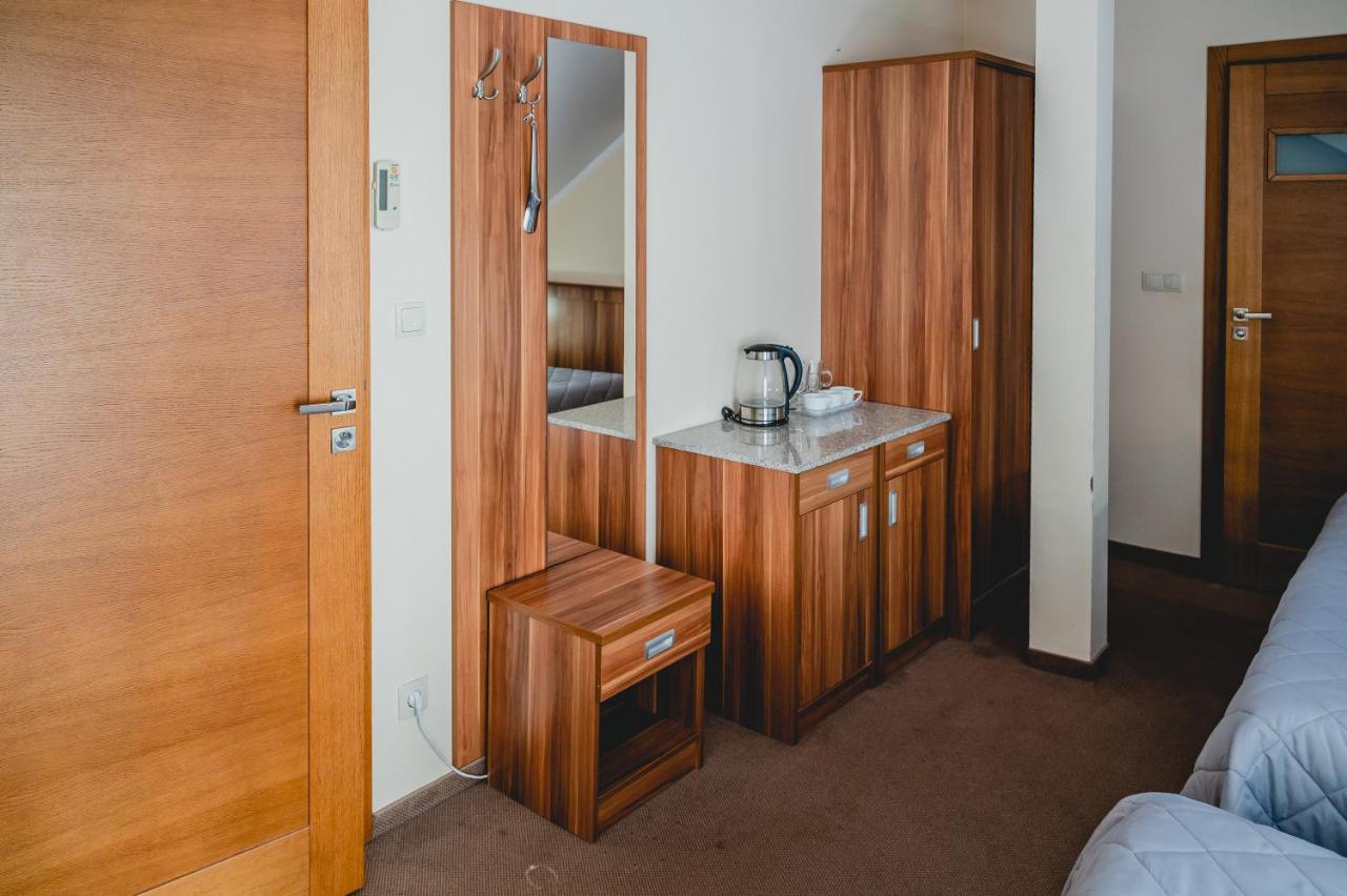 Hotel Nad Morzem- Art-Pension Świerzno Dış mekan fotoğraf