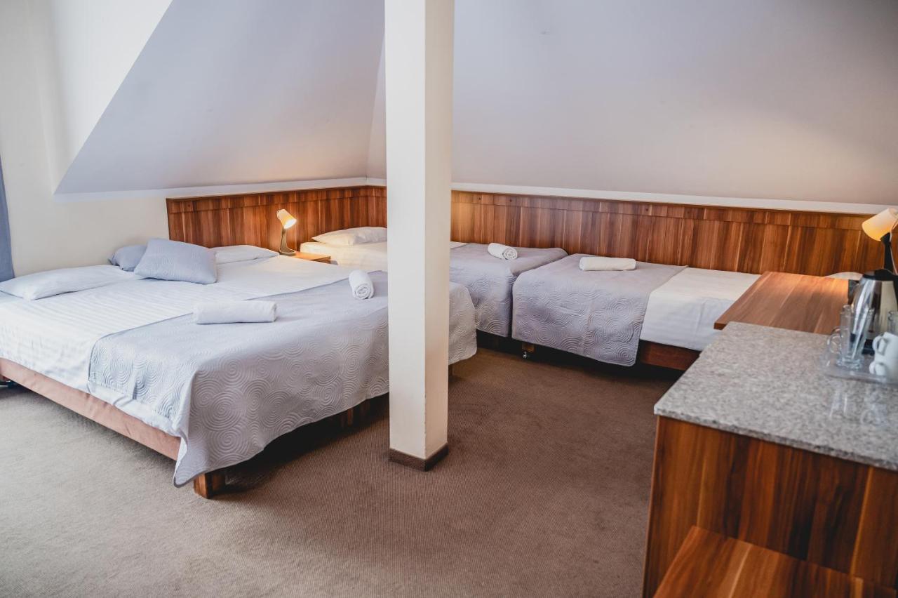 Hotel Nad Morzem- Art-Pension Świerzno Dış mekan fotoğraf