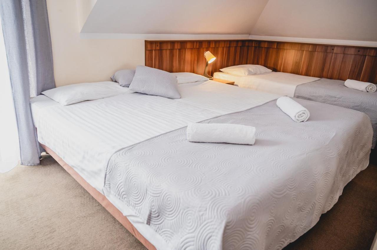 Hotel Nad Morzem- Art-Pension Świerzno Dış mekan fotoğraf