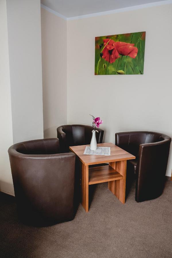 Hotel Nad Morzem- Art-Pension Świerzno Dış mekan fotoğraf