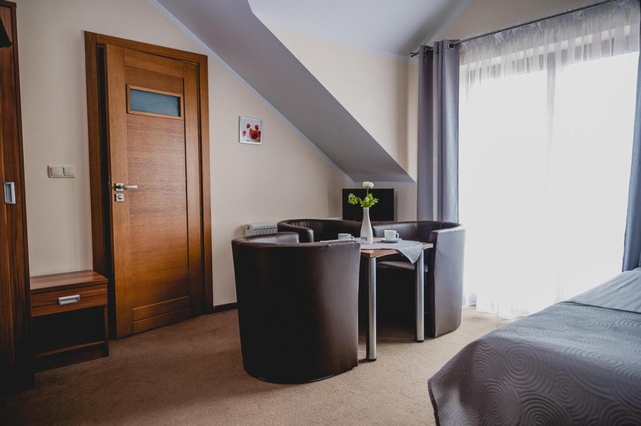 Hotel Nad Morzem- Art-Pension Świerzno Dış mekan fotoğraf