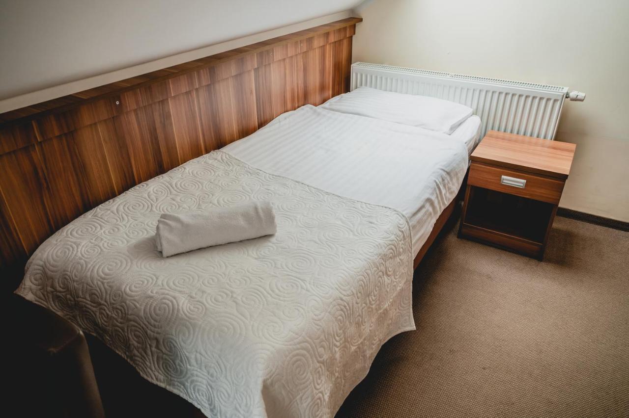 Hotel Nad Morzem- Art-Pension Świerzno Dış mekan fotoğraf